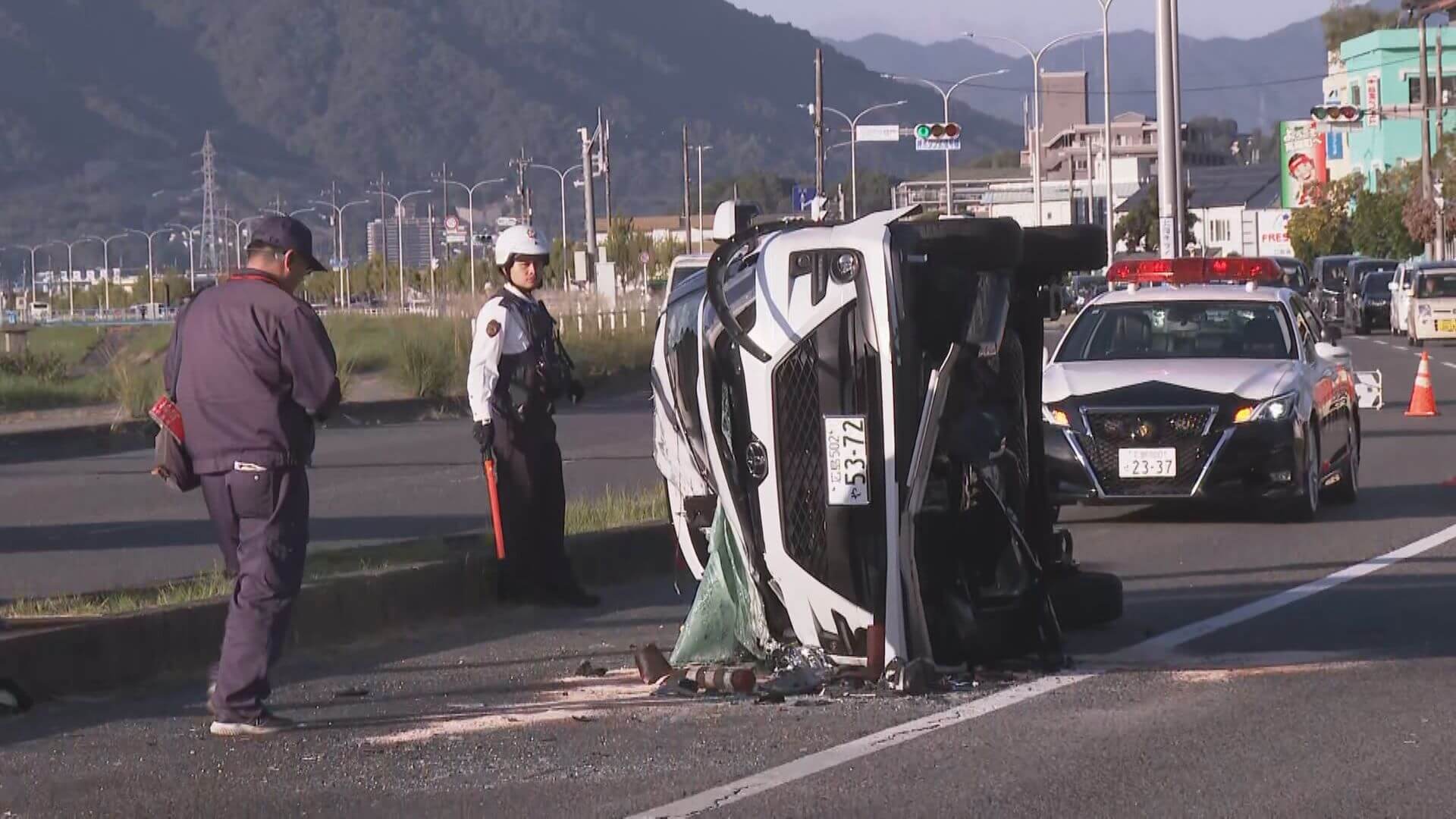 車同士の事故で1人意識不明・2人重軽傷 広島市安佐北区 | ニュース